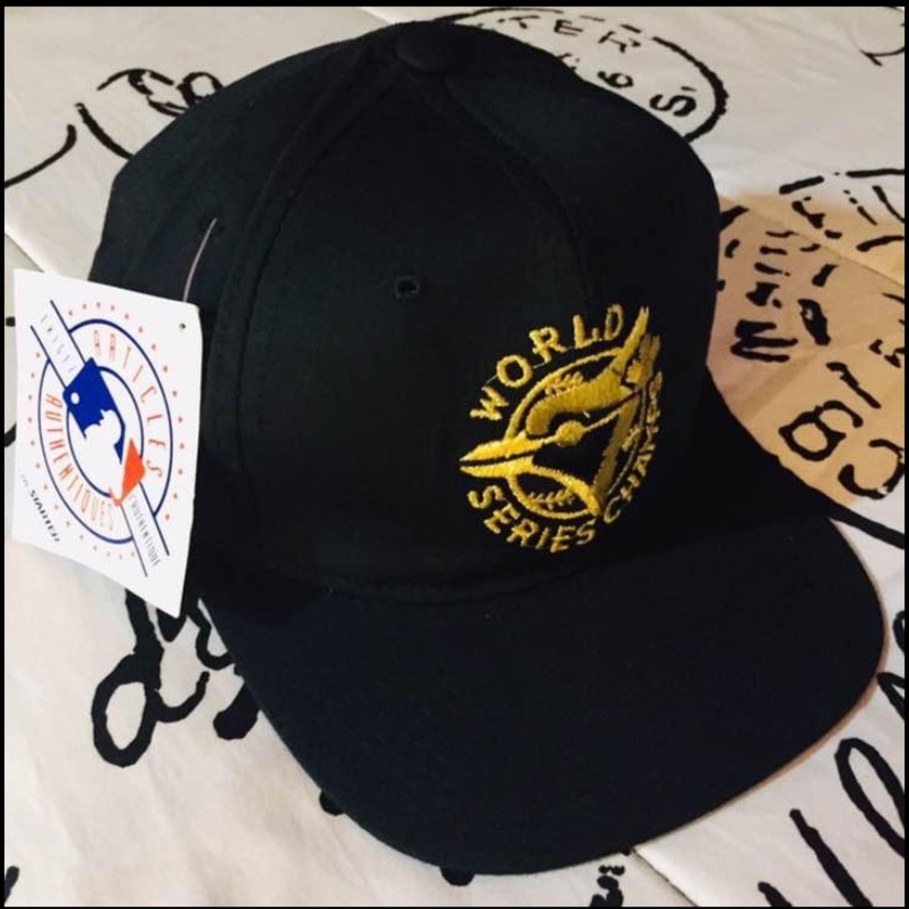 STARTER Black and Gold World Series Champions Hat